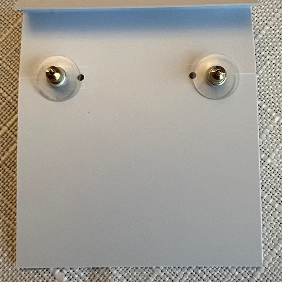 Kendra Scott Presleigh Love Knot Studd Earrings in Gold - Picture 4 of 15